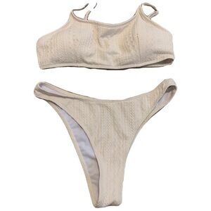 💙 Cream Textured Bikini Swimsuit Set Size L with Pearl Body Chain